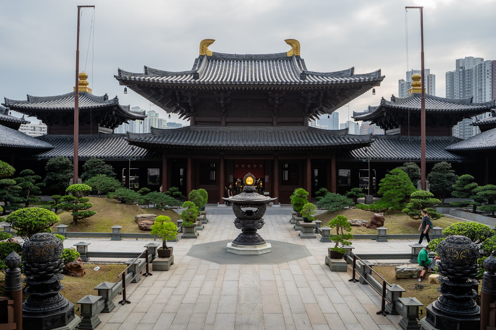 Visiting the Chi Lin Nunnery and Nan Lian Garden Hong Kong Visiting the Chi Lin Nunnery and Nan Lian Garden Hong Kong